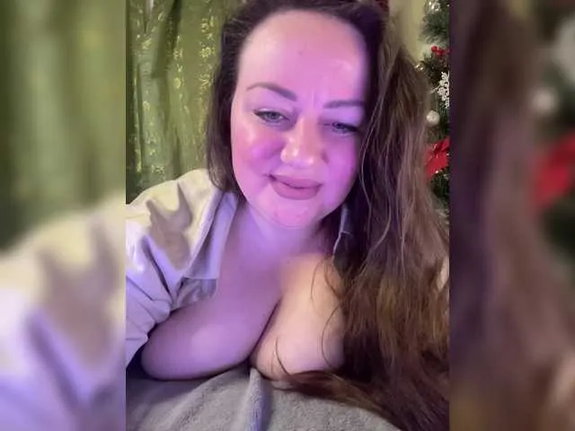 Live sex webcam photo for SweetyLiza #292851887