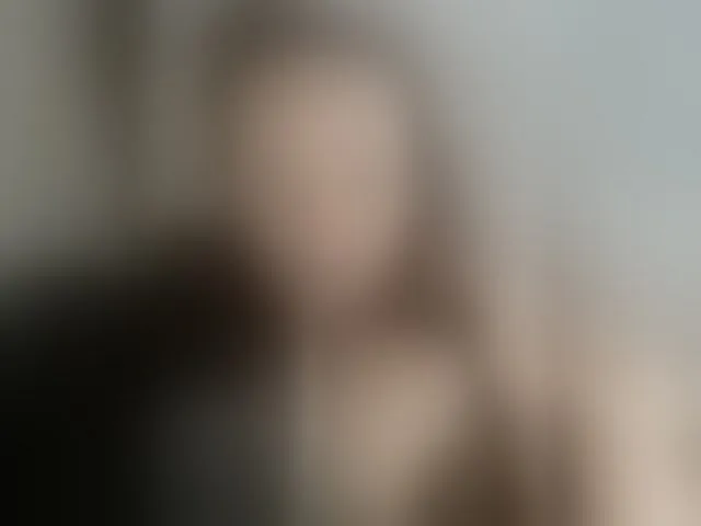 Live sex webcam photo for SweetyLiza #293292217