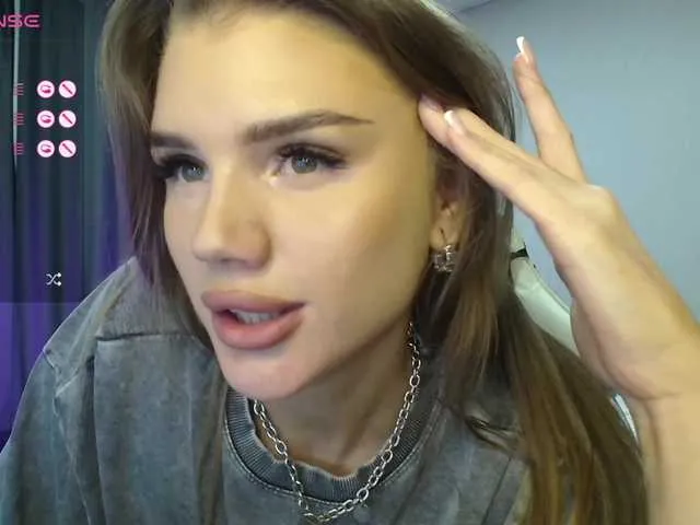 Live sex webcam photo for SweetyMia #290758081
