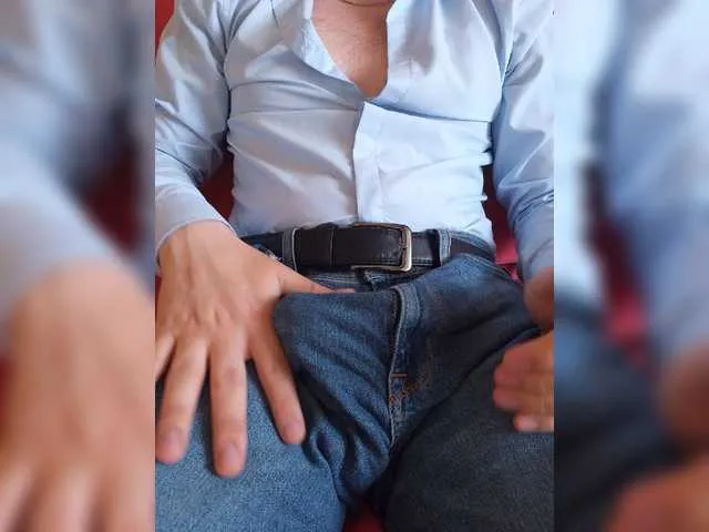Live sex webcam photo for Swer-777 #278056361