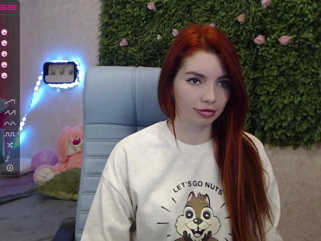 Live sex webcam photo for SwetFoxi #272122565