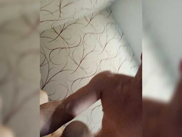 Live sex webcam photo for SwiftKey19088 #276517499