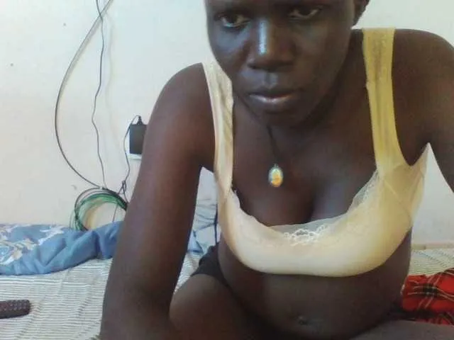 Live sex webcam photo for Swiftiey #277547993