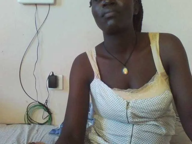 Live sex webcam photo for Swiftiey #277554923