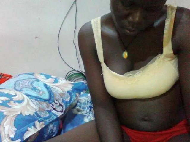 Live sex webcam photo for Swiftiey #277583433