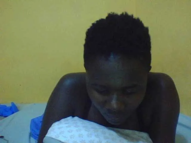 Live sex webcam photo for Swiftiey #277993143