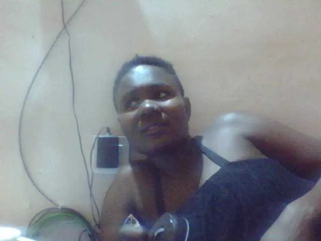 Live sex webcam photo for Swiftiey #278044147