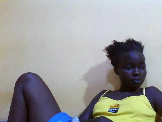 Live sex webcam photo for Swiftiey #278275550