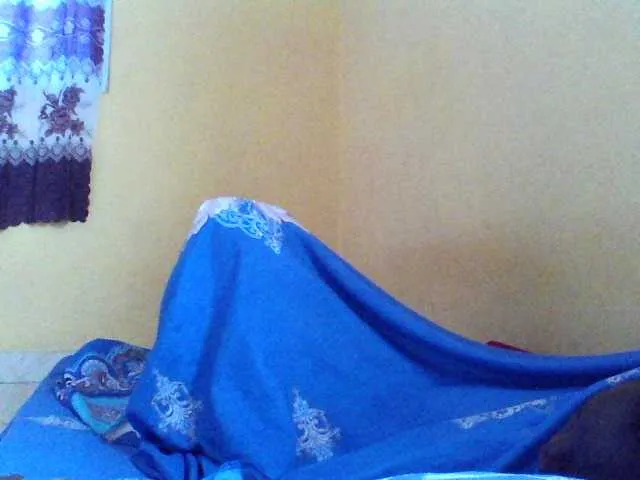 Live sex webcam photo for Swiftiey #278310172