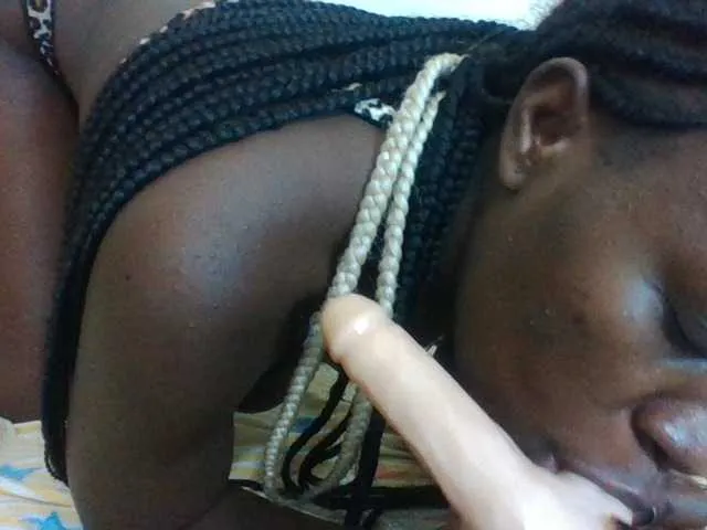 Live sex webcam photo for Switdarkberry #278162693