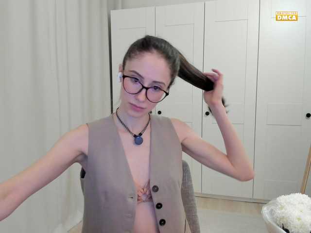 Live sex webcam photo for Swswsw-1 #291915681