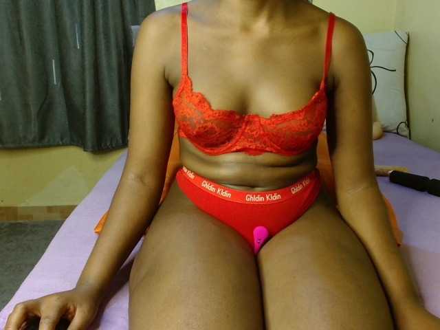 Live sex webcam photo for Swty-candy #275788058