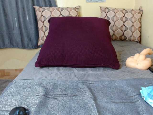 Live sex webcam photo for Swty-candy #276195436