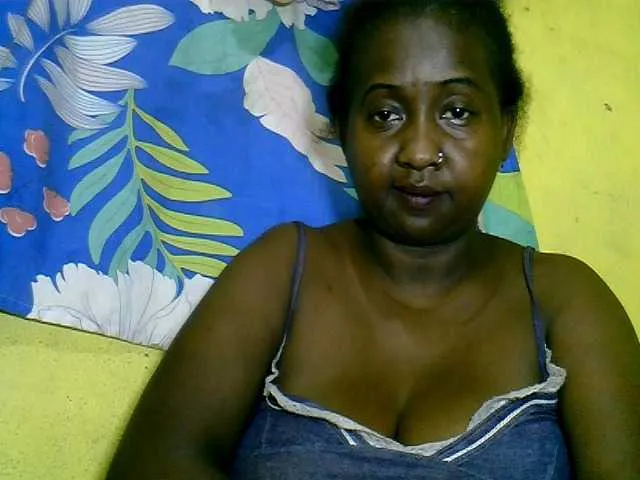 Live sex webcam photo for Sylivinaahh #276964781