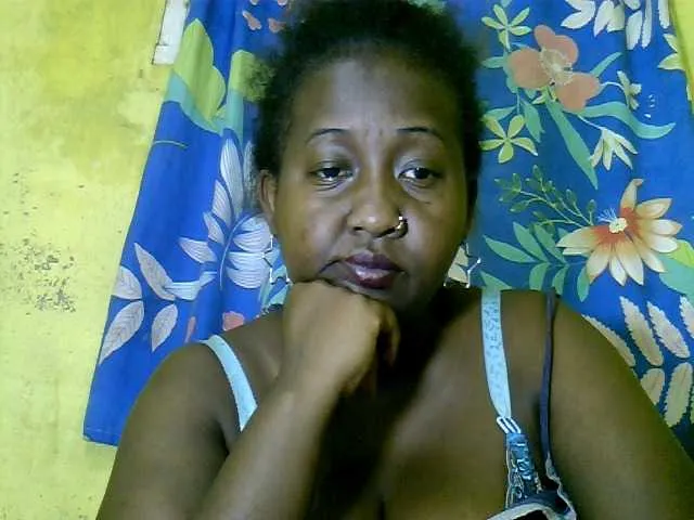 Live sex webcam photo for Sylivinaahh #276969873
