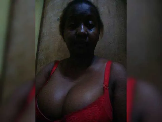Live sex webcam photo for Sylivinaahh #277207792