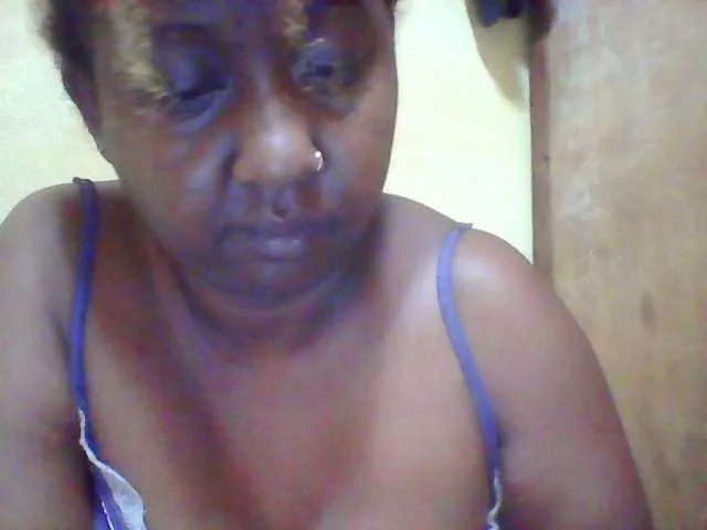 Live sex webcam photo for Sylivinaahh #277225752