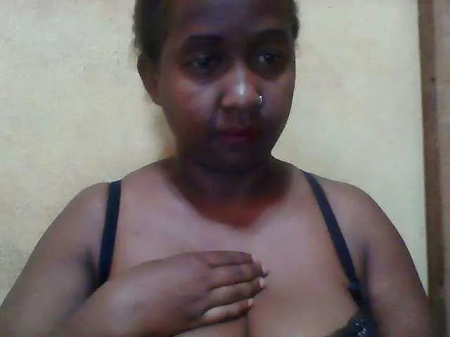Live sex webcam photo for Sylivinaahh #277241615