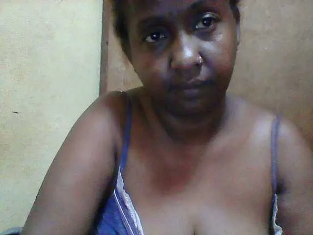 Live sex webcam photo for Sylivinaahh #277259301