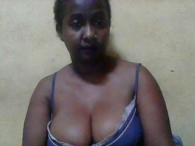 Live sex webcam photo for Sylivinaahh #277305142