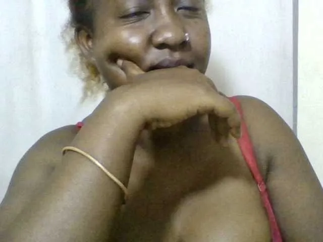 Live sex webcam photo for Sylivinaahh #277461875