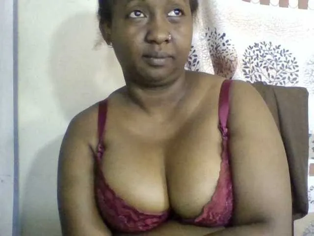 Live sex webcam photo for Sylivinaahh #277560149