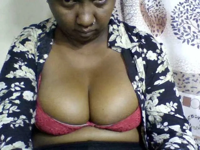 Live sex webcam photo for Sylivinaahh #277652134