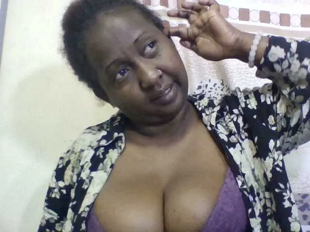 Live sex webcam photo for Sylivinaahh #277745067
