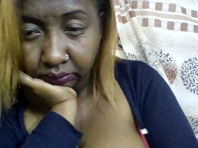 Live sex webcam photo for Sylivinaahh #277867448