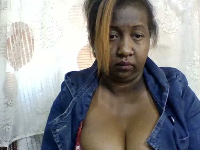 Live sex webcam photo for Sylivinaahh #278069159