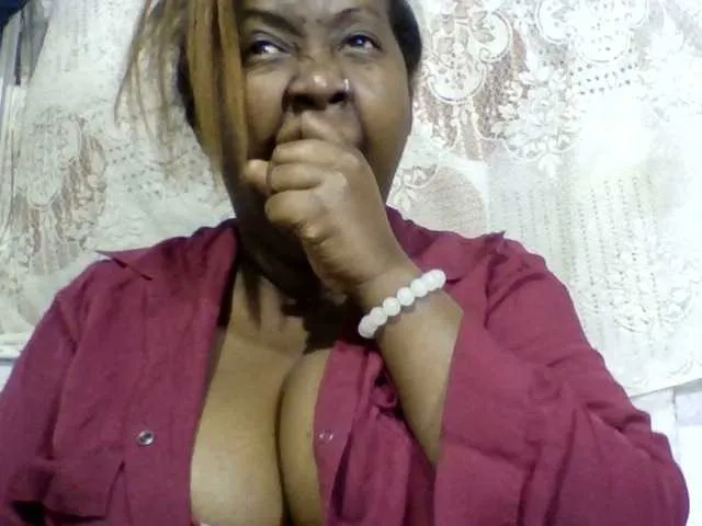 Live sex webcam photo for Sylivinaahh #278083946