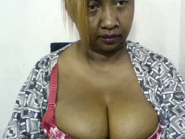 Live sex webcam photo for Sylivinaahh #287845325
