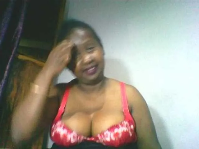 Live sex webcam photo for Sylivinaahh #290549516