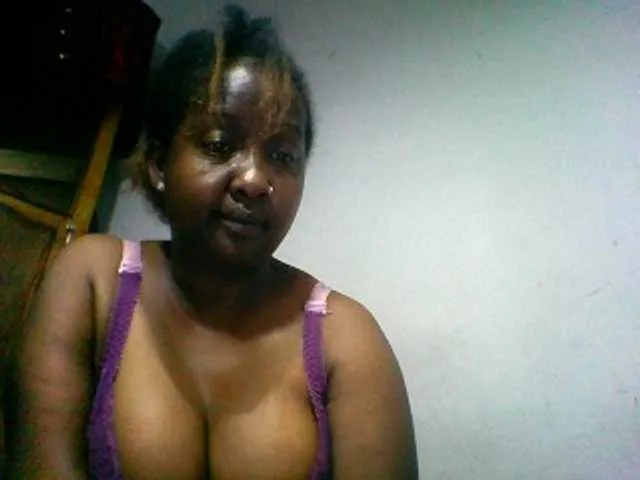 Live sex webcam photo for Sylivinaahh #290571418
