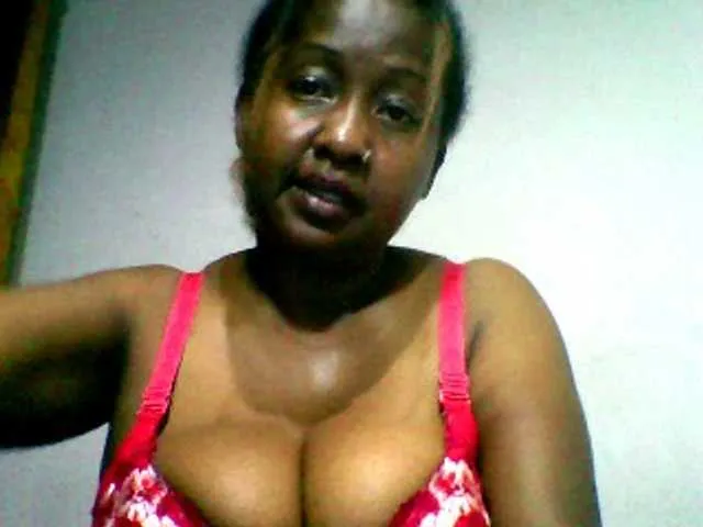 Live sex webcam photo for Sylivinaahh #290601848