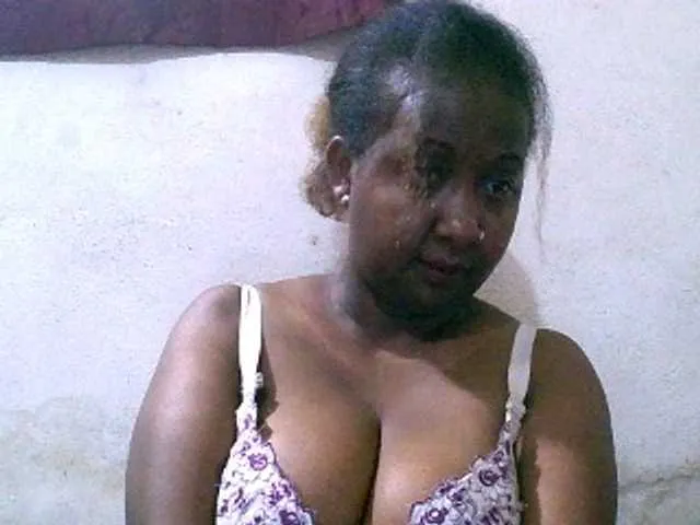 Live sex webcam photo for Sylivinaahh #291037534