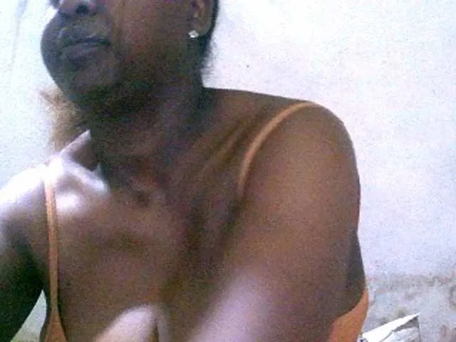 Live sex webcam photo for Sylivinaahh #291328581