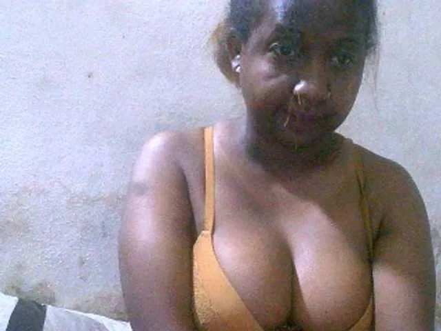 Live sex webcam photo for Sylivinaahh #291354860