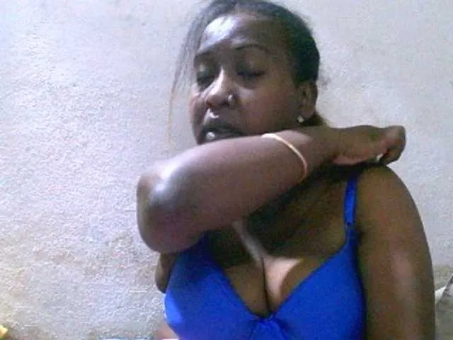 Live sex webcam photo for Sylivinaahh #291393379