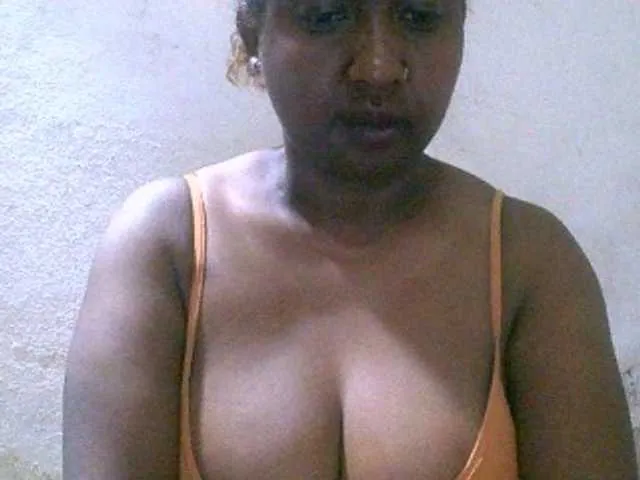 Live sex webcam photo for Sylivinaahh #291414518