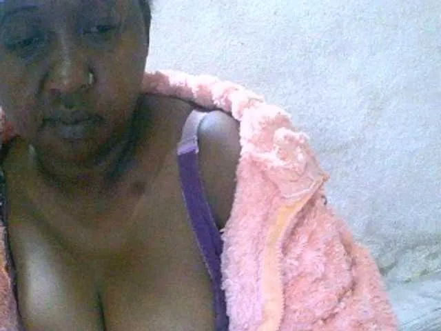 Live sex webcam photo for Sylivinaahh #291531524