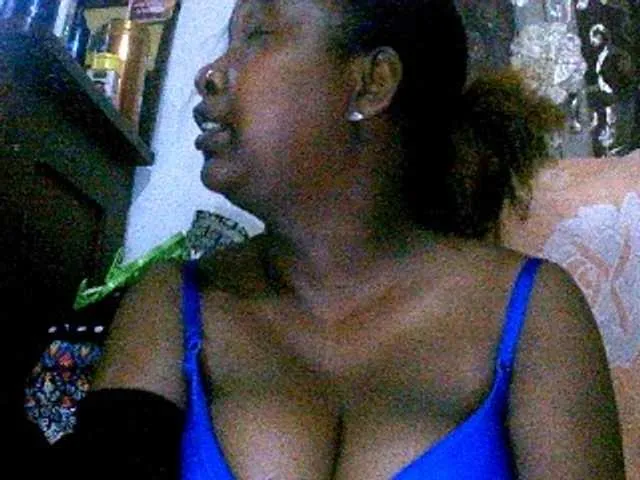 Live sex webcam photo for Sylivinaahh #291715648