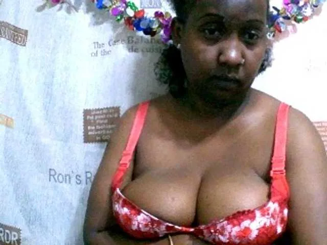 Live sex webcam photo for Sylivinaahh #292697072