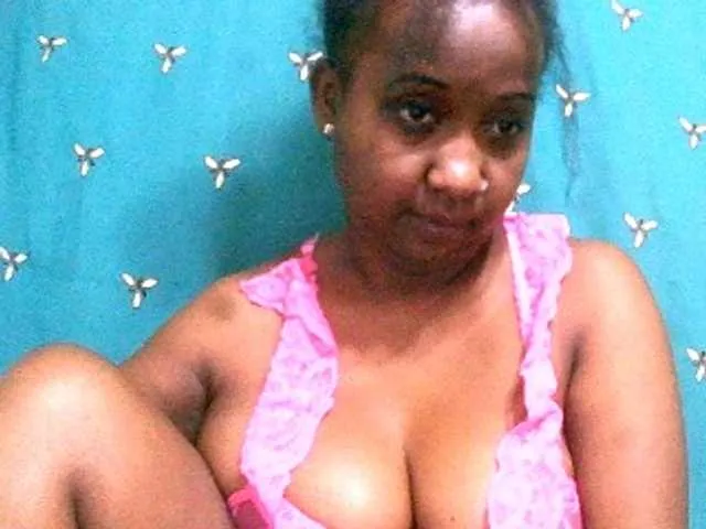 Live sex webcam photo for Sylivinaahh #292935499