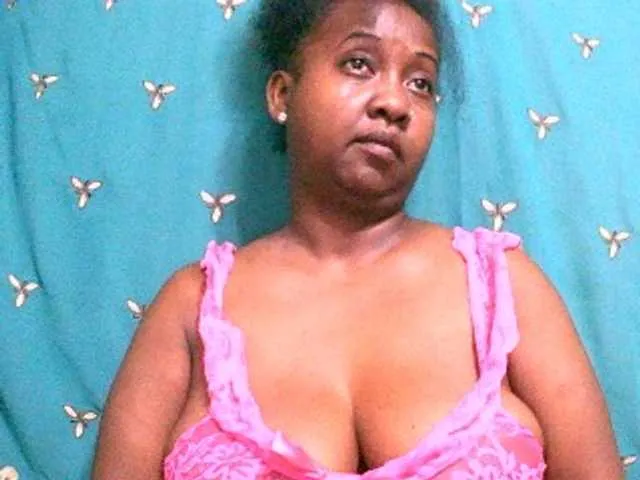 Live sex webcam photo for Sylivinaahh #292940087