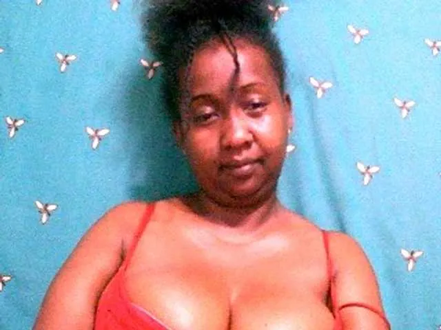 Live sex webcam photo for Sylivinaahh #292985148