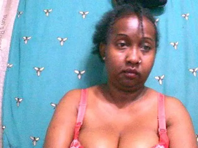 Live sex webcam photo for Sylivinaahh #293482146