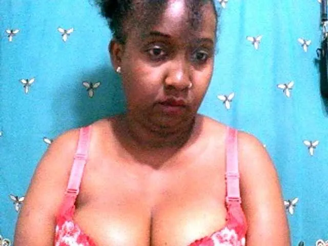 Live sex webcam photo for Sylivinaahh #293487902