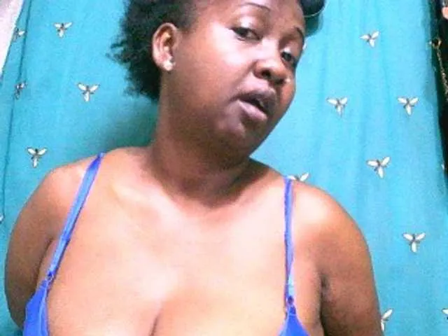 Live sex webcam photo for Sylivinaahh #293549852
