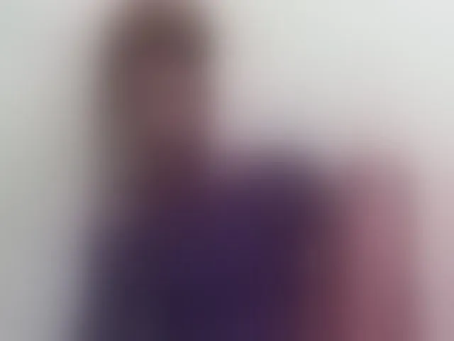 Live sex webcam photo for Sylvia6 #293530860
